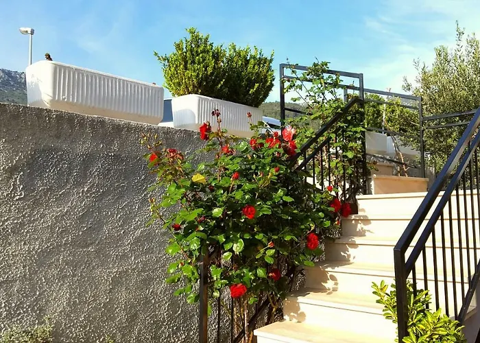 Bezma - Sea View Apartman *